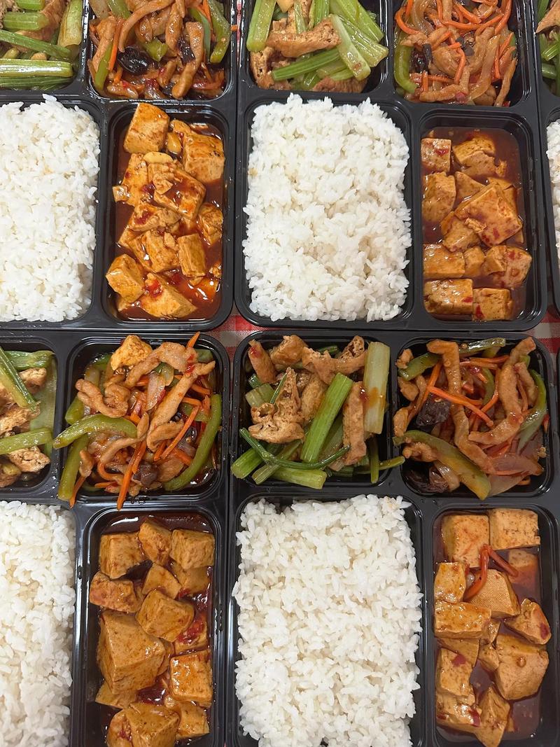 企业食堂托管服务:轻松打造舒适办公环境